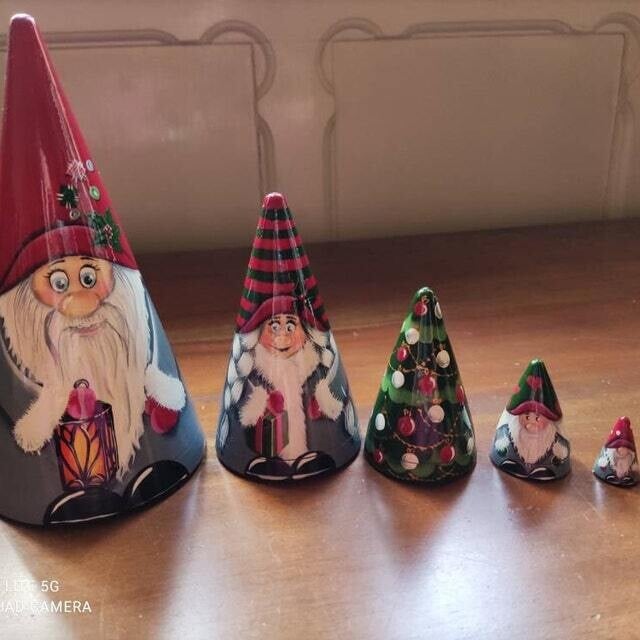 🔥BIG SALE 49% OFF🔥Handmade Scandinavian Gnome Wooden Nesting Dolls (5 pcs)