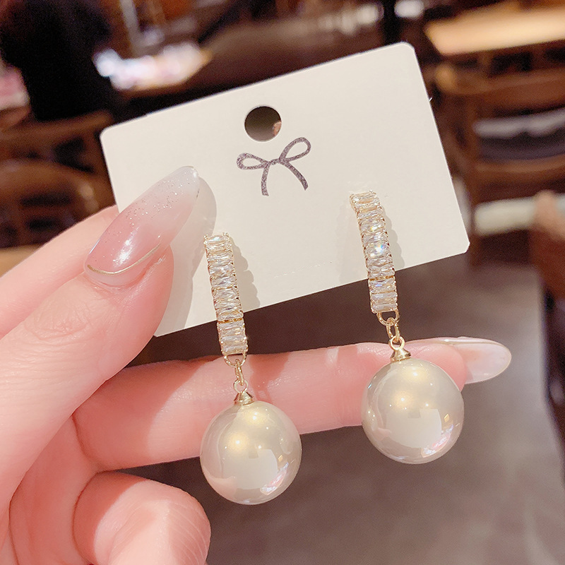 Olivia Pearl Drop Earrings