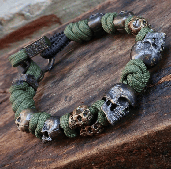 💥49% OFF🏴‍☠💀The Skull Army Paracord Bracelet📿