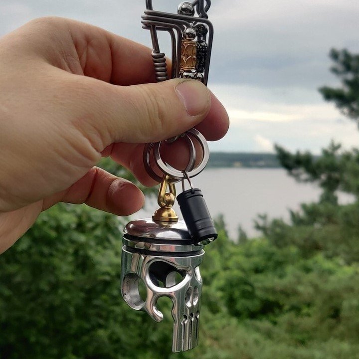 💀Piston art skull keychain [pendant/flashlight/bottle opener]